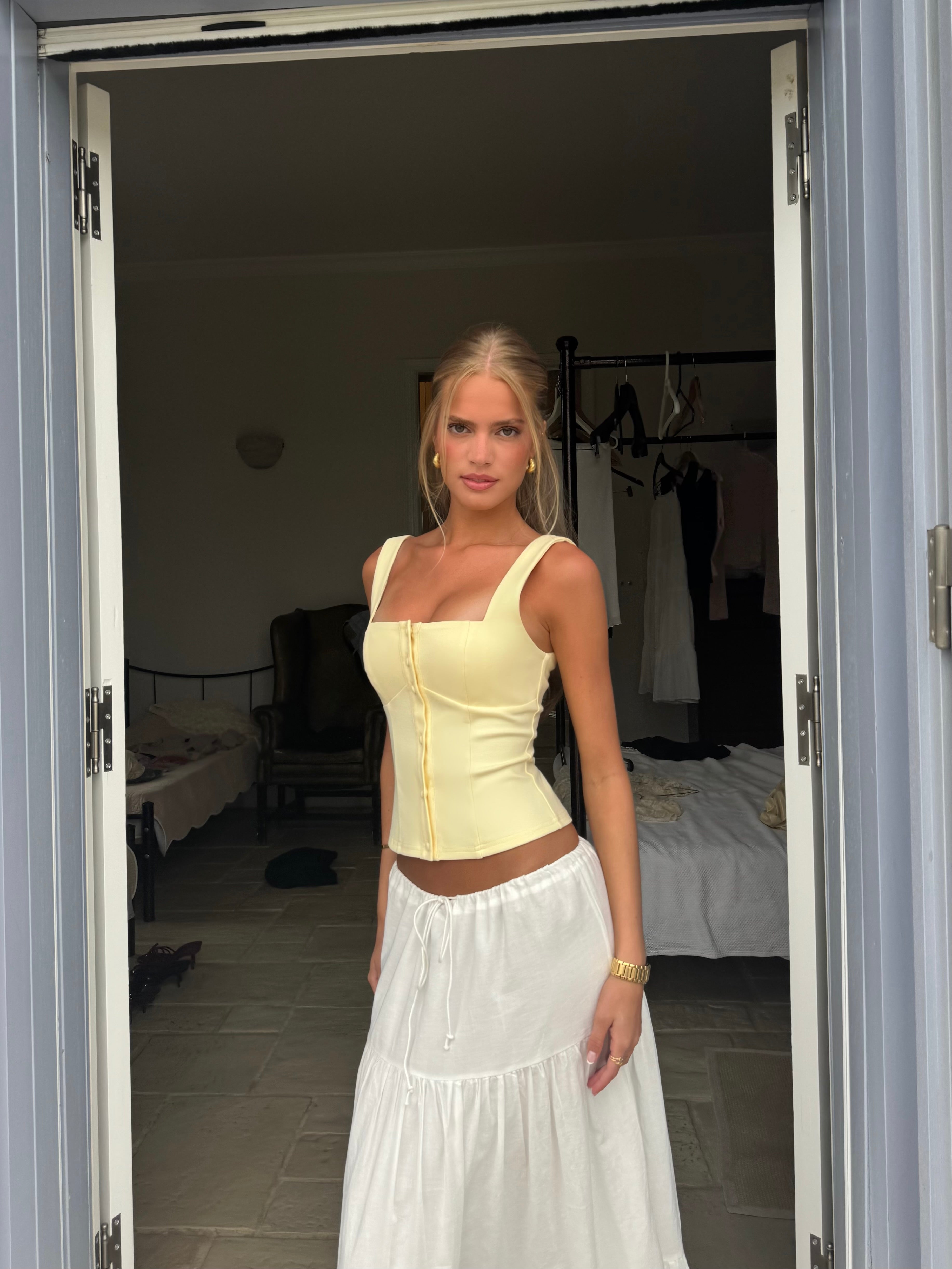 Beba button top - lys gul