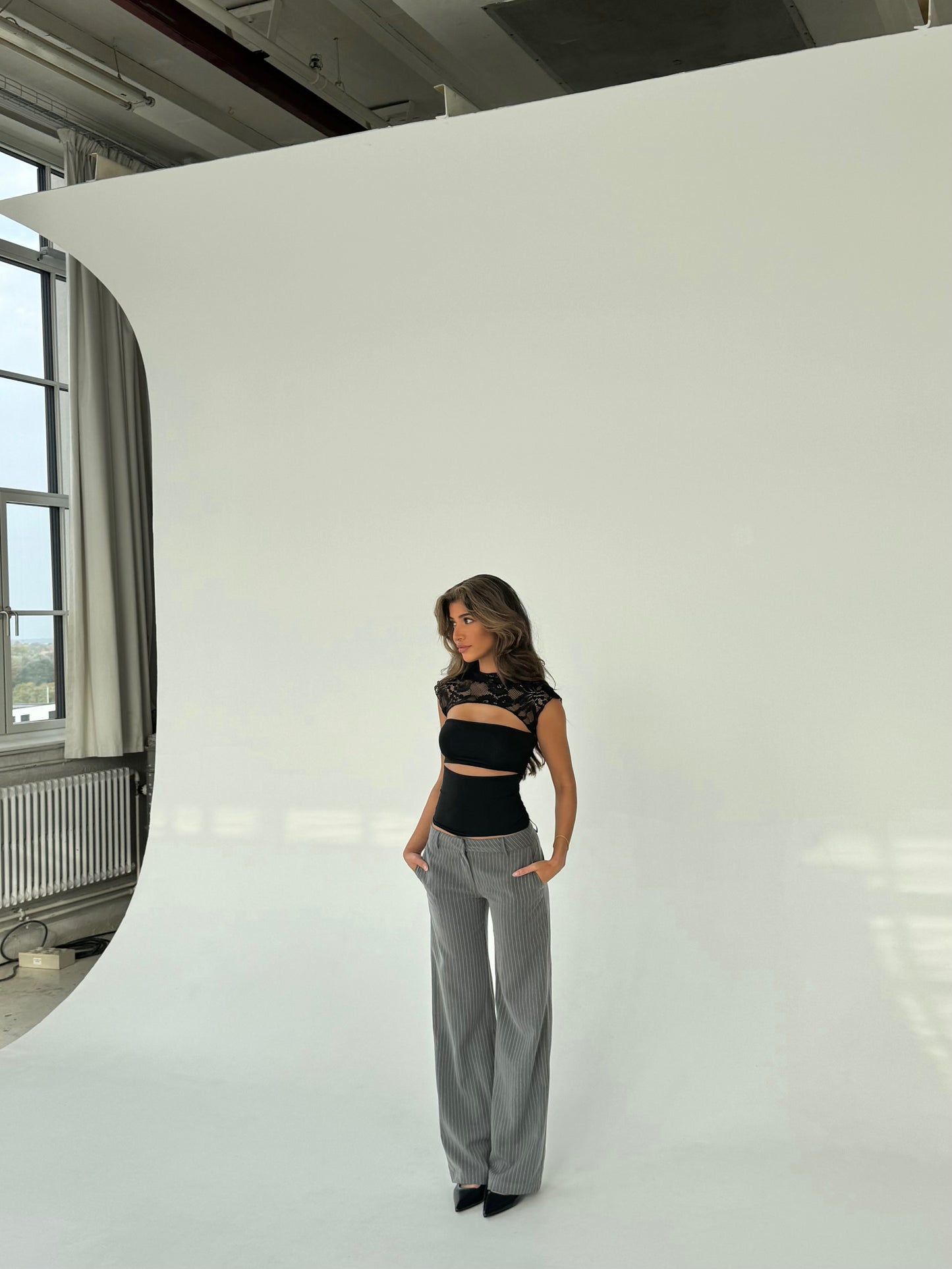 Lina low waist bukse - grå stripet