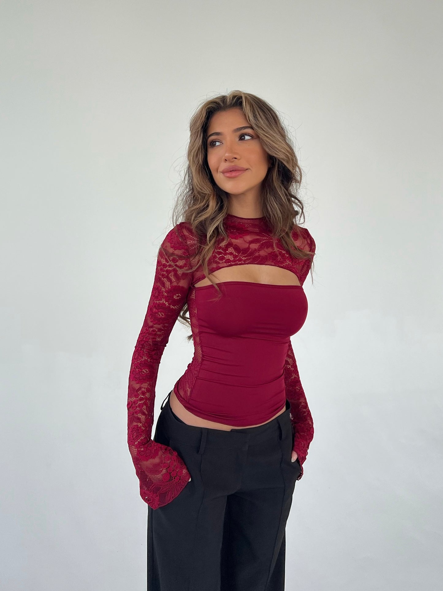 Lara lace long sleeve top - mørkerød