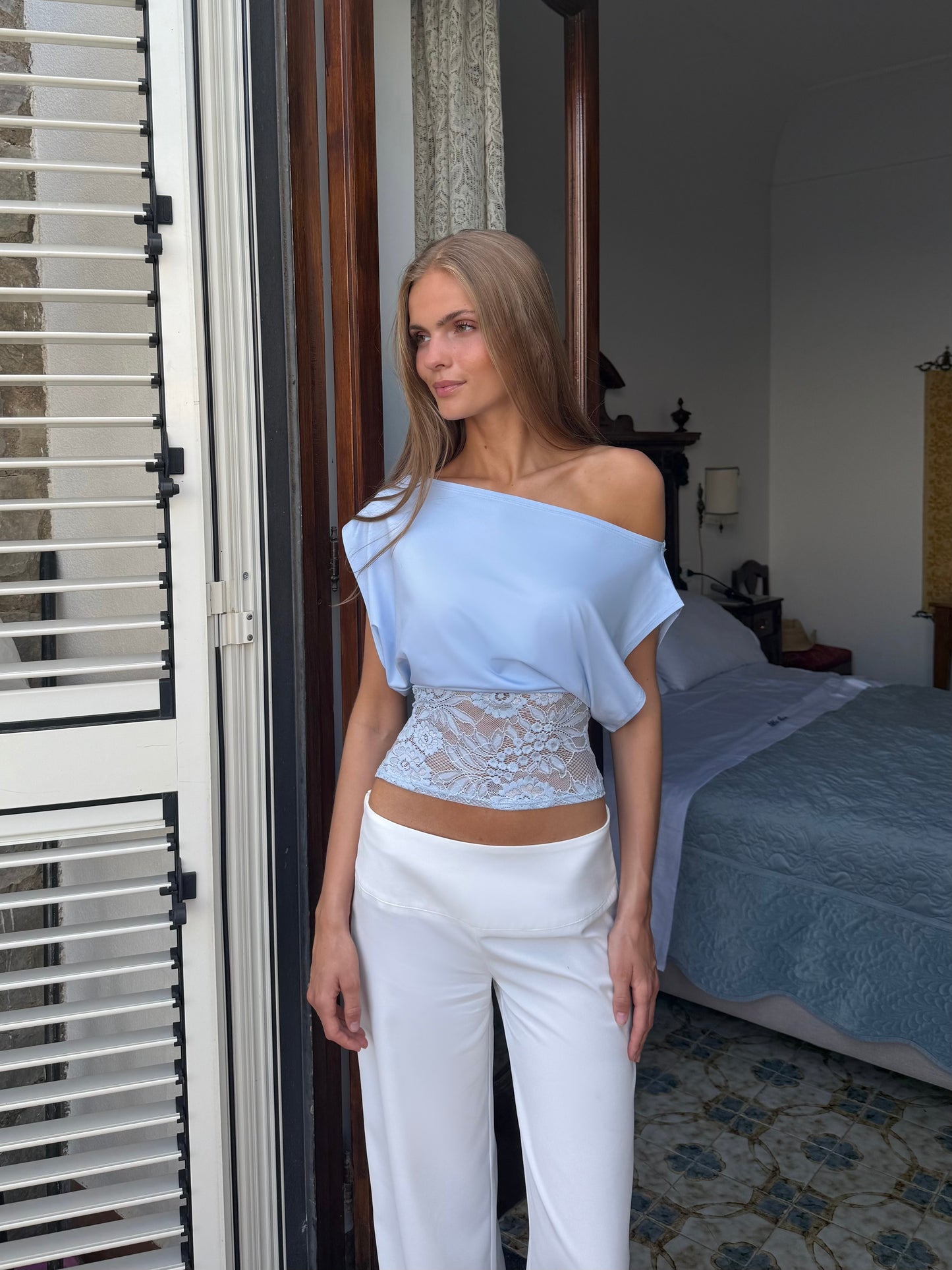 Hera basic lace top - lys blå
