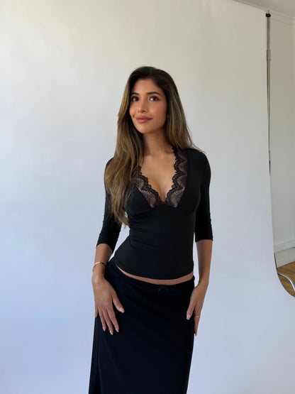 Lucia Quarter Sleeve Top – Svart