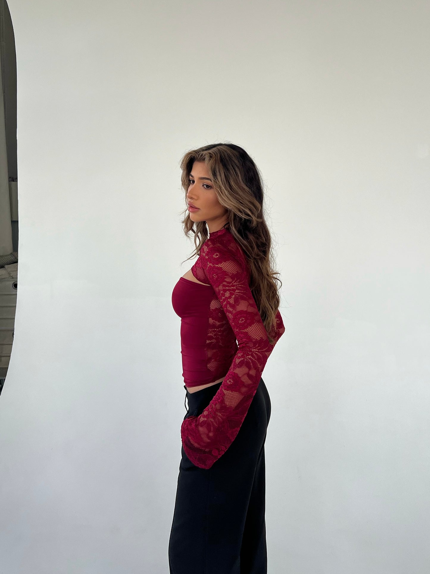 Lara lace long sleeve top - mørkerød