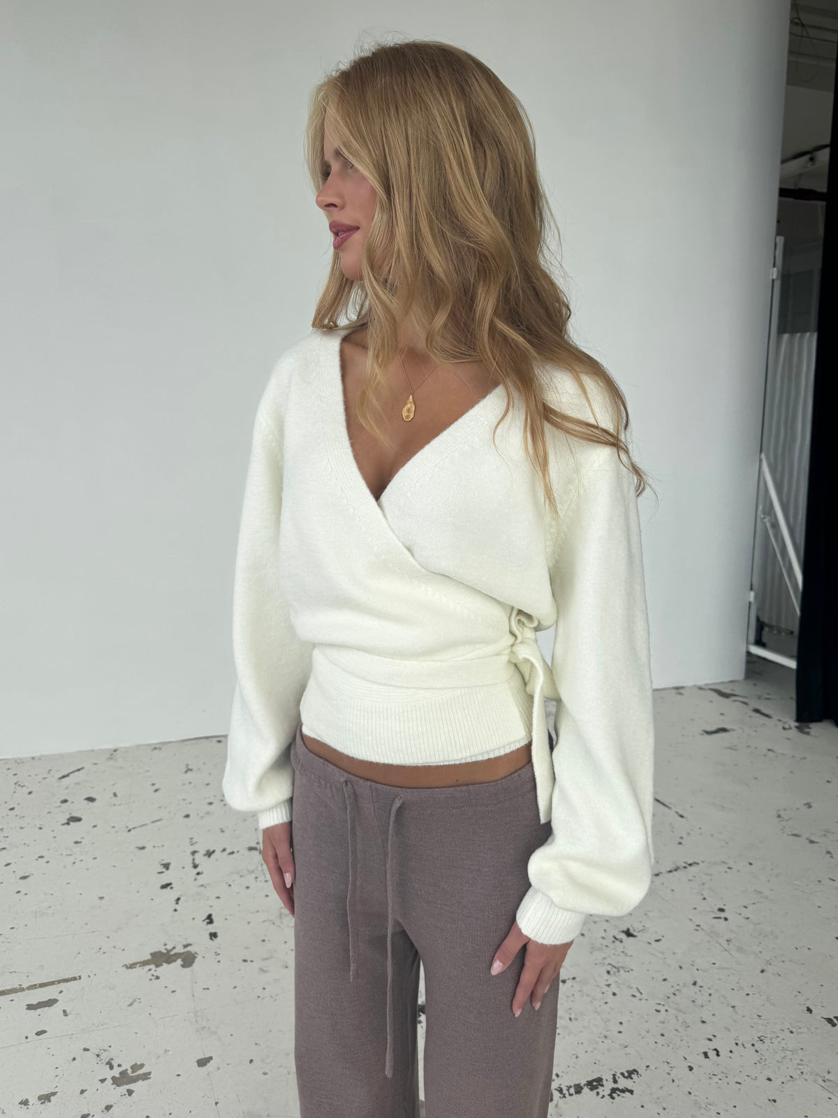 Wool blend wrap cardigan - hvid