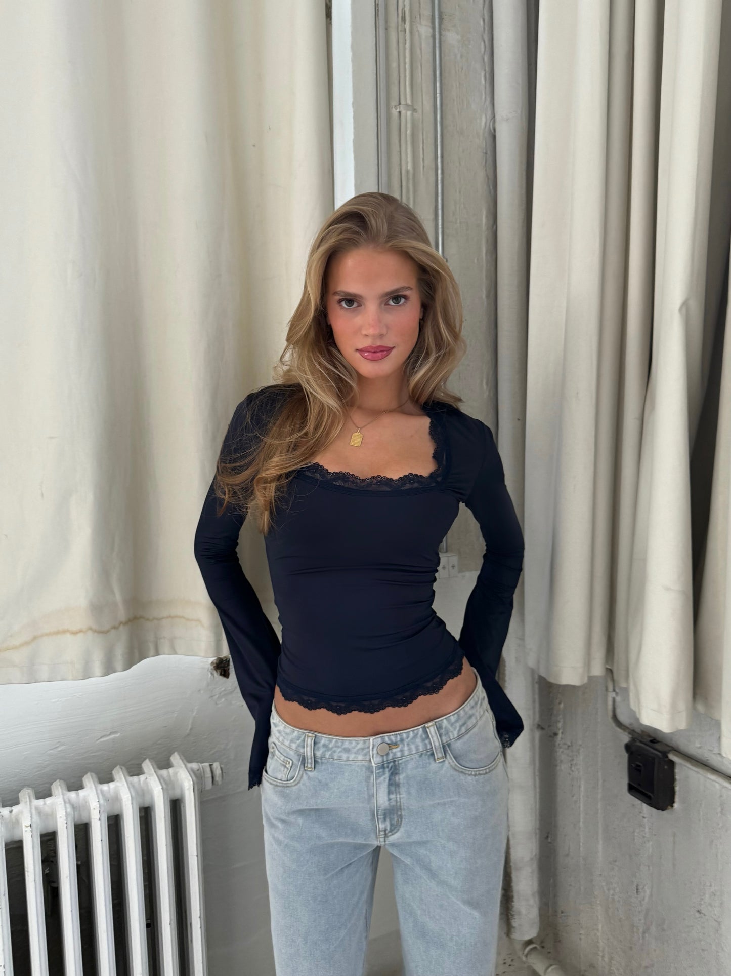 Blair Basic Lace Top - mørk blå