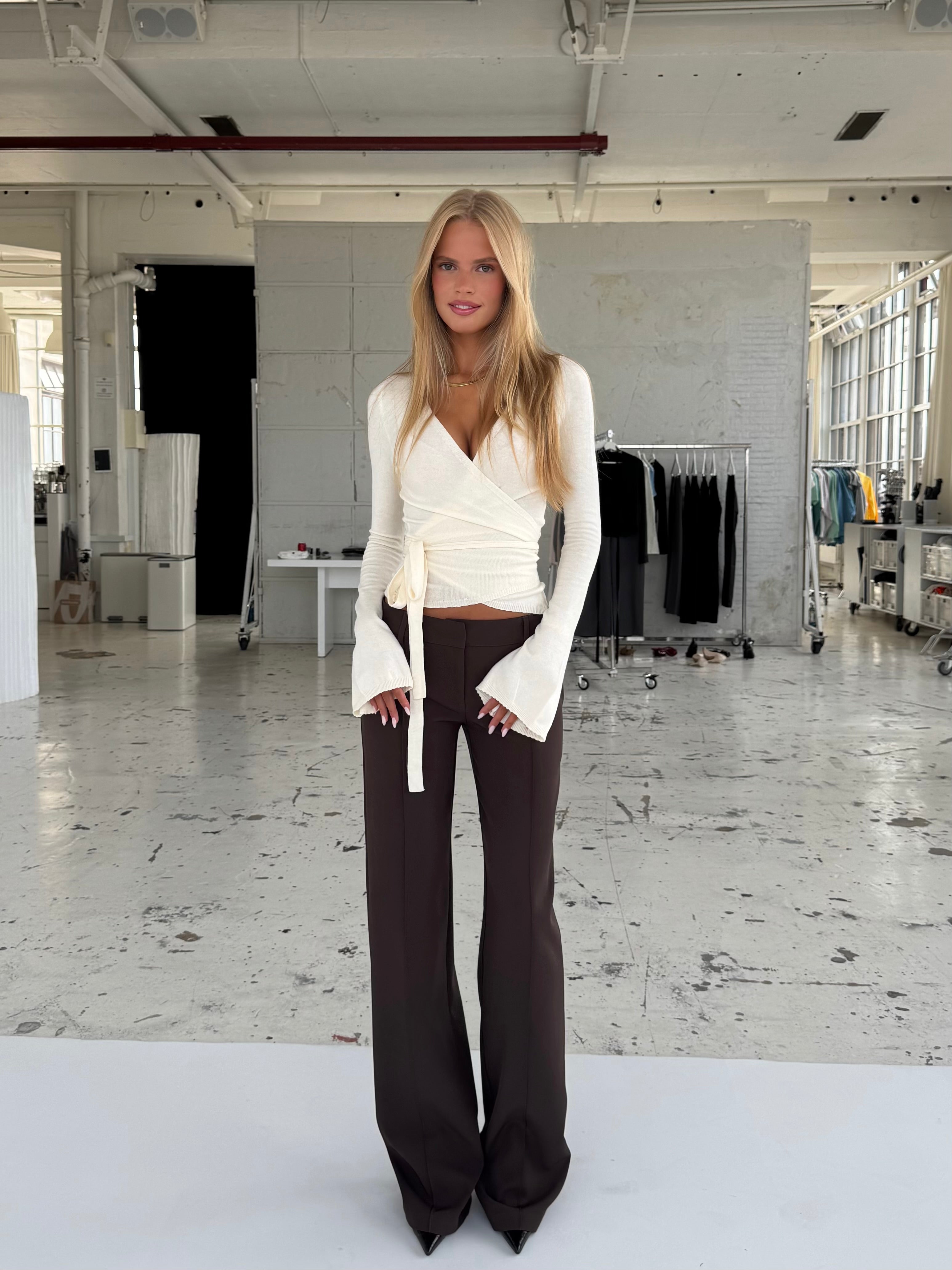 TALL Vera Wide low waist bukser - mørk brun