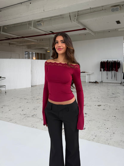 Bari basic lace top - mørk rød (forudbestilling)