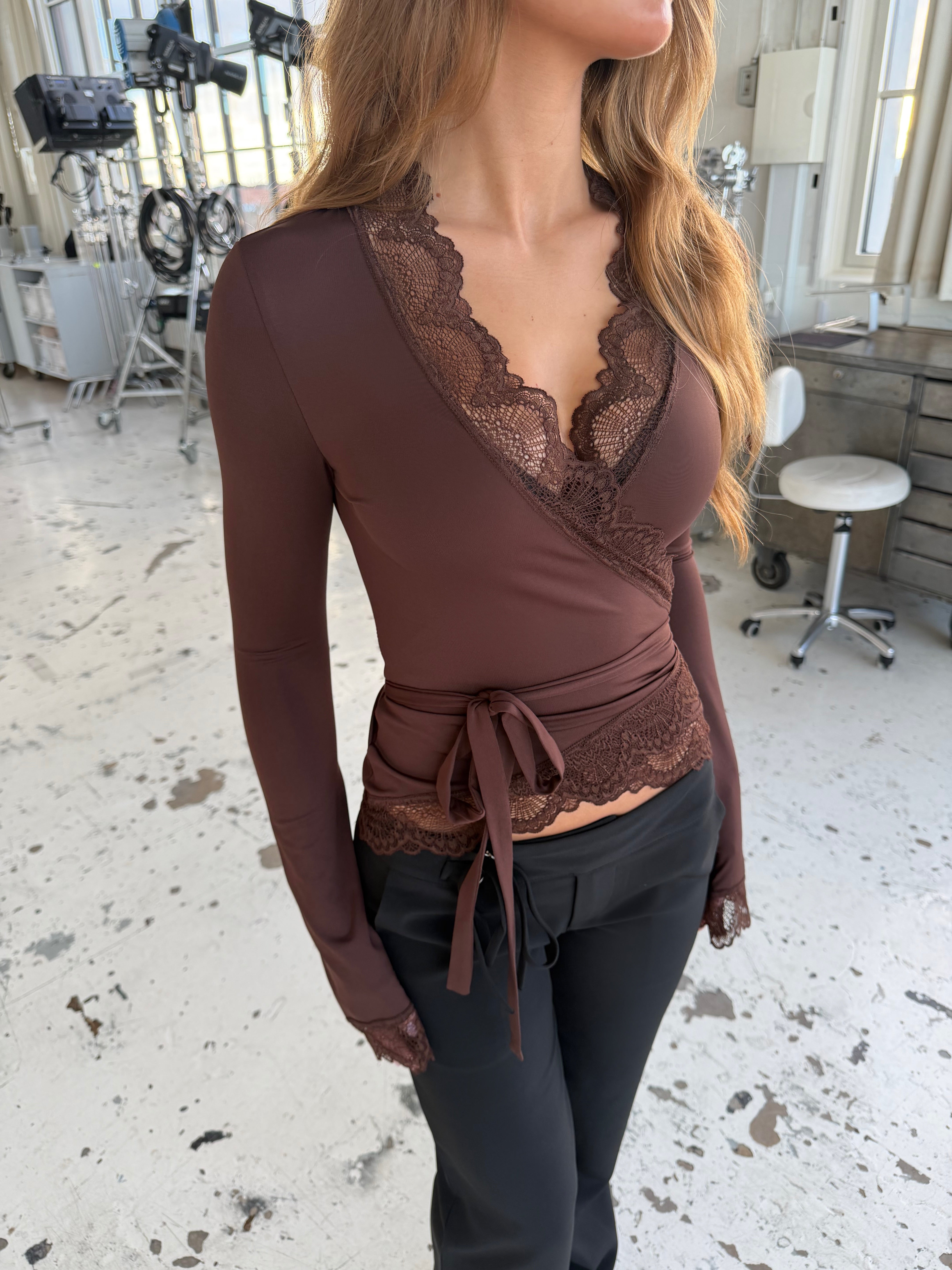New ballerina basic lace top - mørk brun
